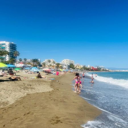 Victoria Luxury Beachfront Apartment In Benalmadena Costa 외부 사진