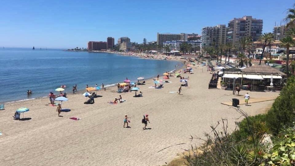 Victoria Luxury Beachfront Apartment In Benalmadena Costa 외부 사진