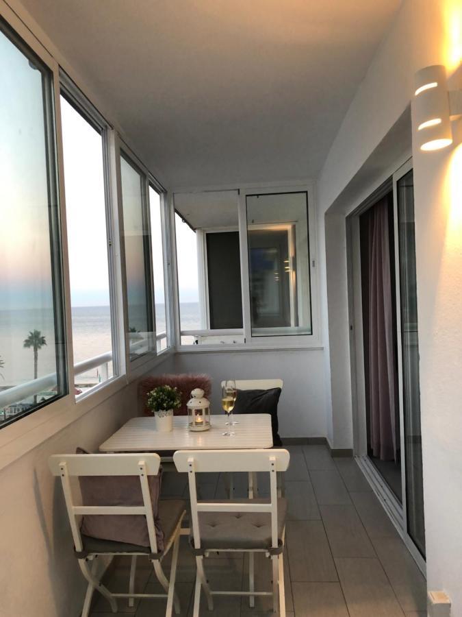 Victoria Luxury Beachfront Apartment In Benalmadena Costa 외부 사진