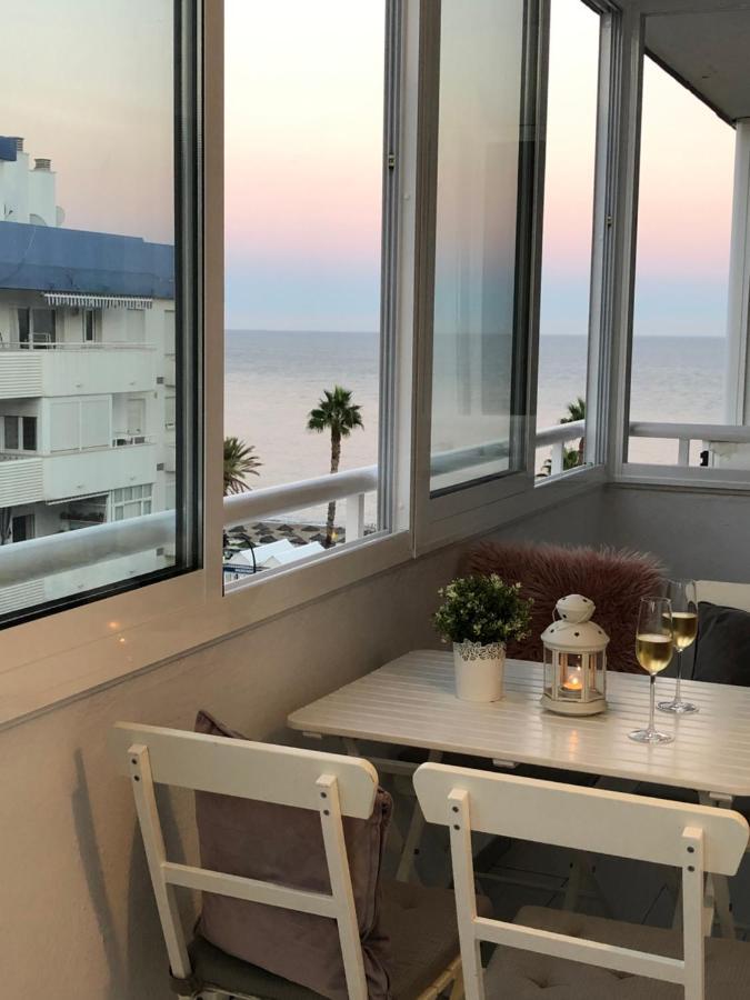 Victoria Luxury Beachfront Apartment In Benalmadena Costa 외부 사진