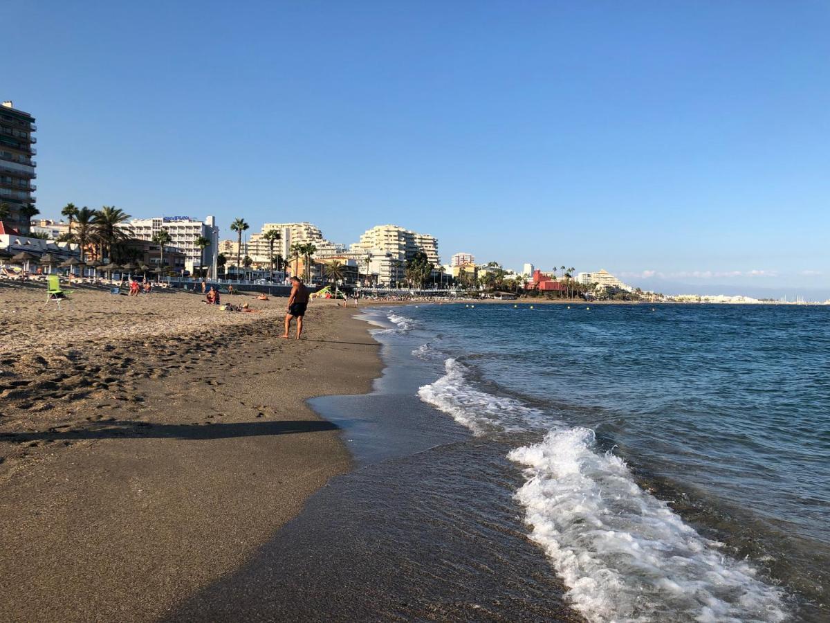 Victoria Luxury Beachfront Apartment In Benalmadena Costa 외부 사진