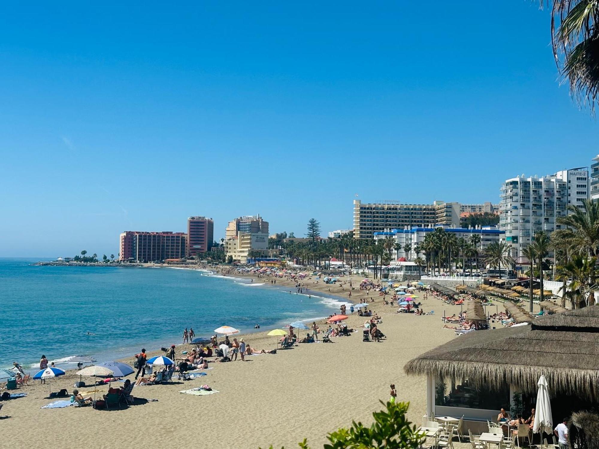 Victoria Luxury Beachfront Apartment In Benalmadena Costa 외부 사진